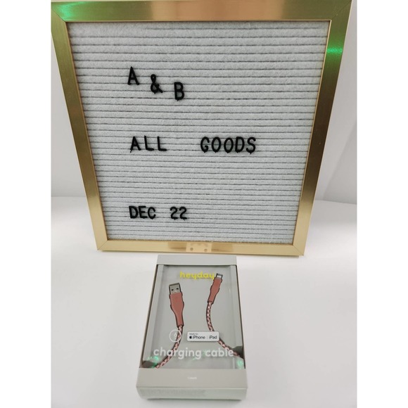 6ft Heyday IPhone | IPad Charger - Picture 8 of 8